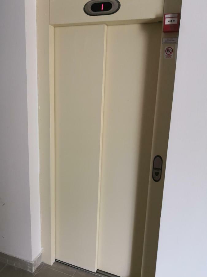 Freedom Apartman Hajduszoboszlo Bagian luar foto