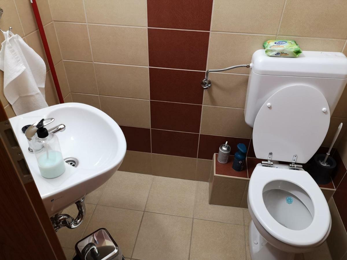 Freedom Apartman Hajduszoboszlo Bagian luar foto